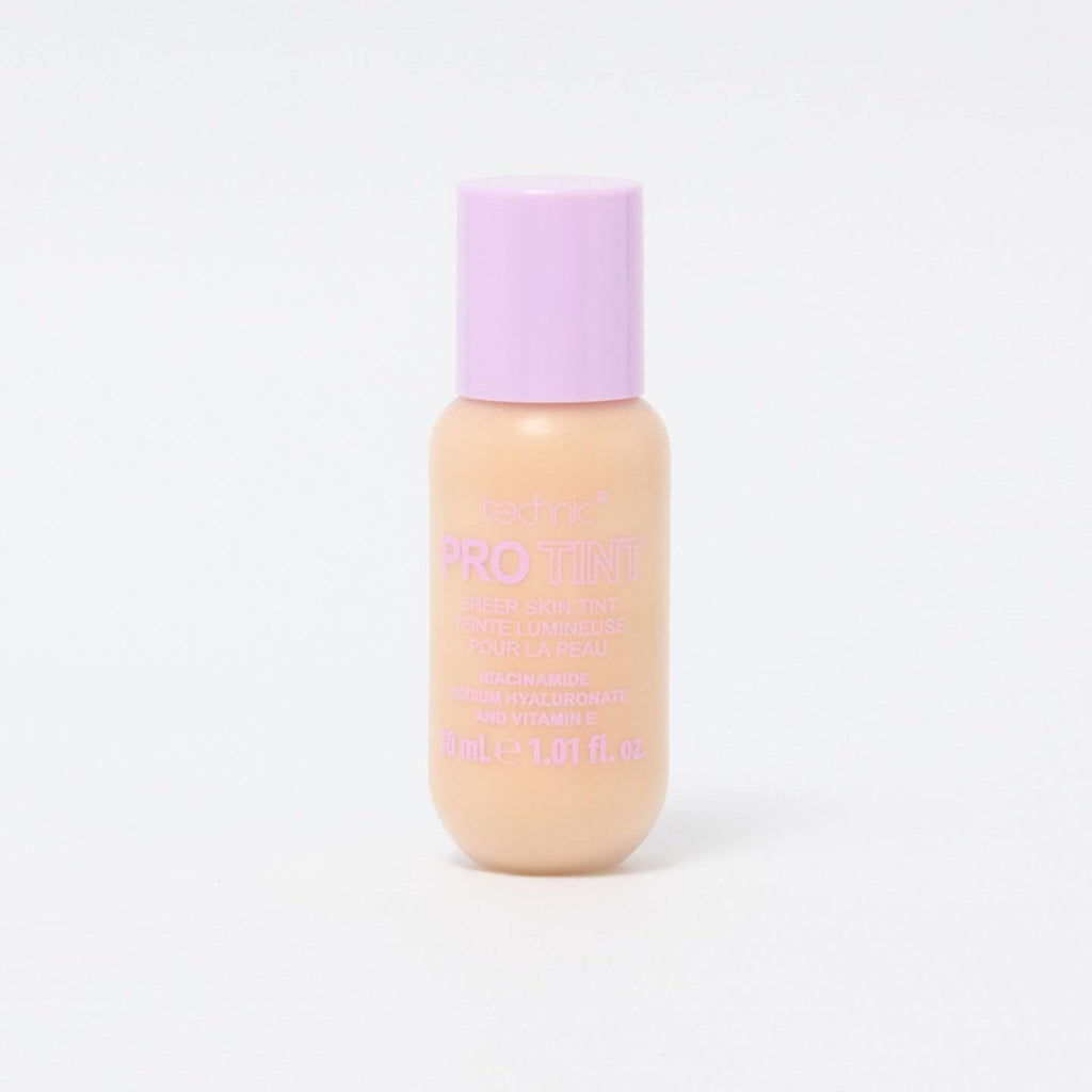 A pro tint in the shade Caramelised Peach in front of a white background.