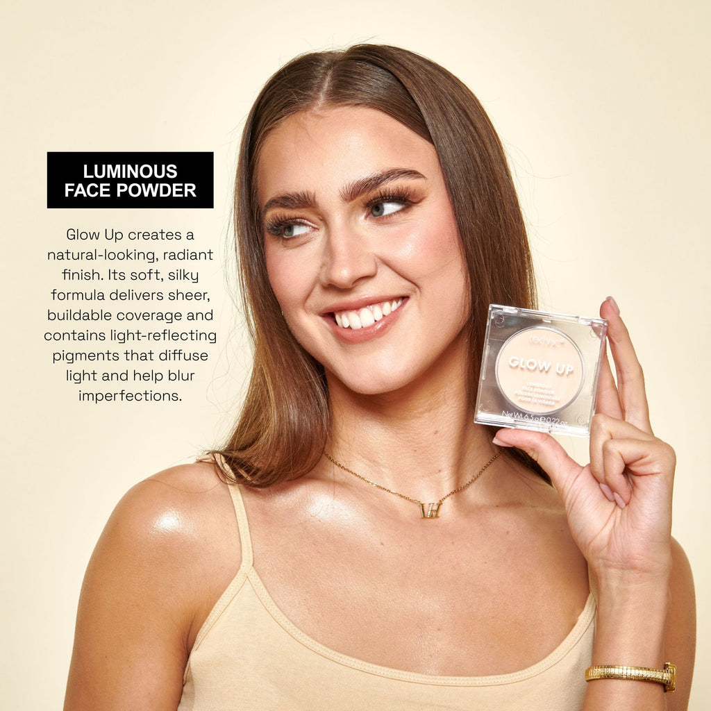 Model holding the luminous face powder in the shade Light with a description next to her saying the powder gives a natural-looking, radiant finish.