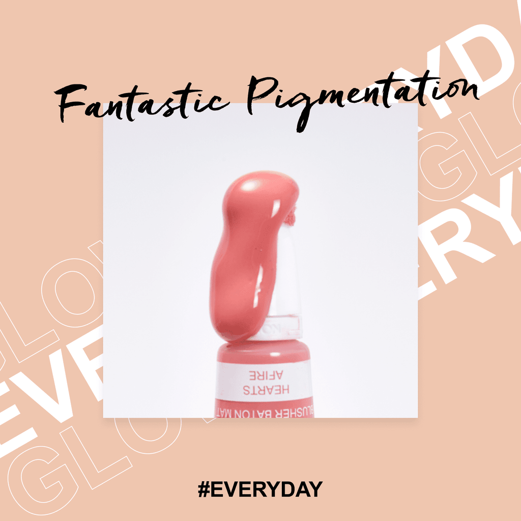 A close up of the sponge wand applicator with the liquid blush pouring out of it. Text saying "Fantastic Pigmentation"